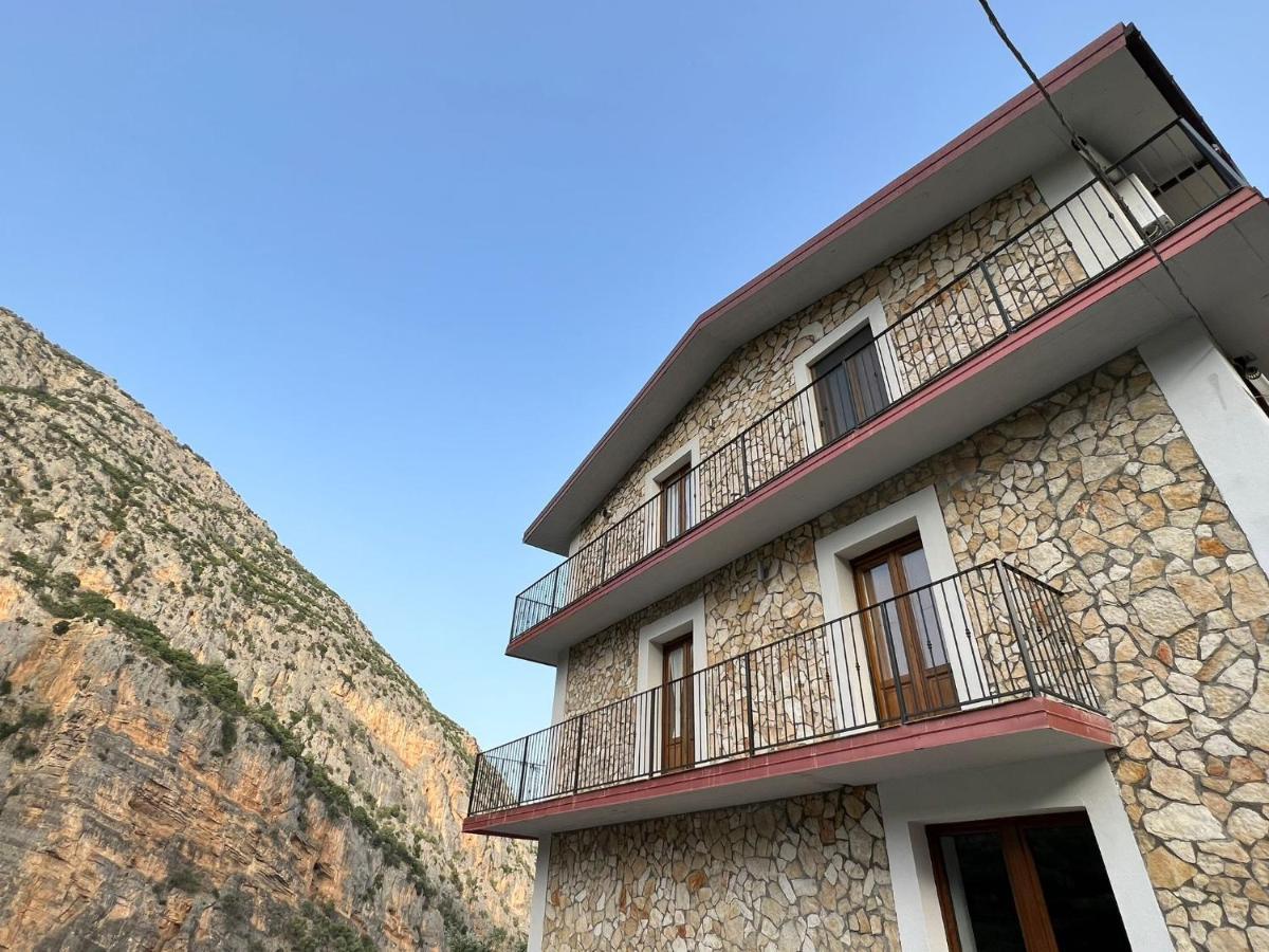 L'Oasi Del Raganello Bed and Breakfast Civita Eksteriør billede