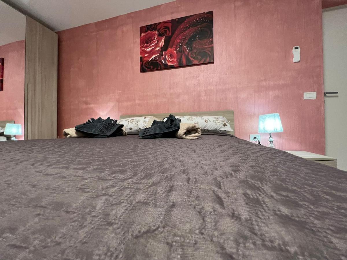 L'Oasi Del Raganello Bed and Breakfast Civita Eksteriør billede