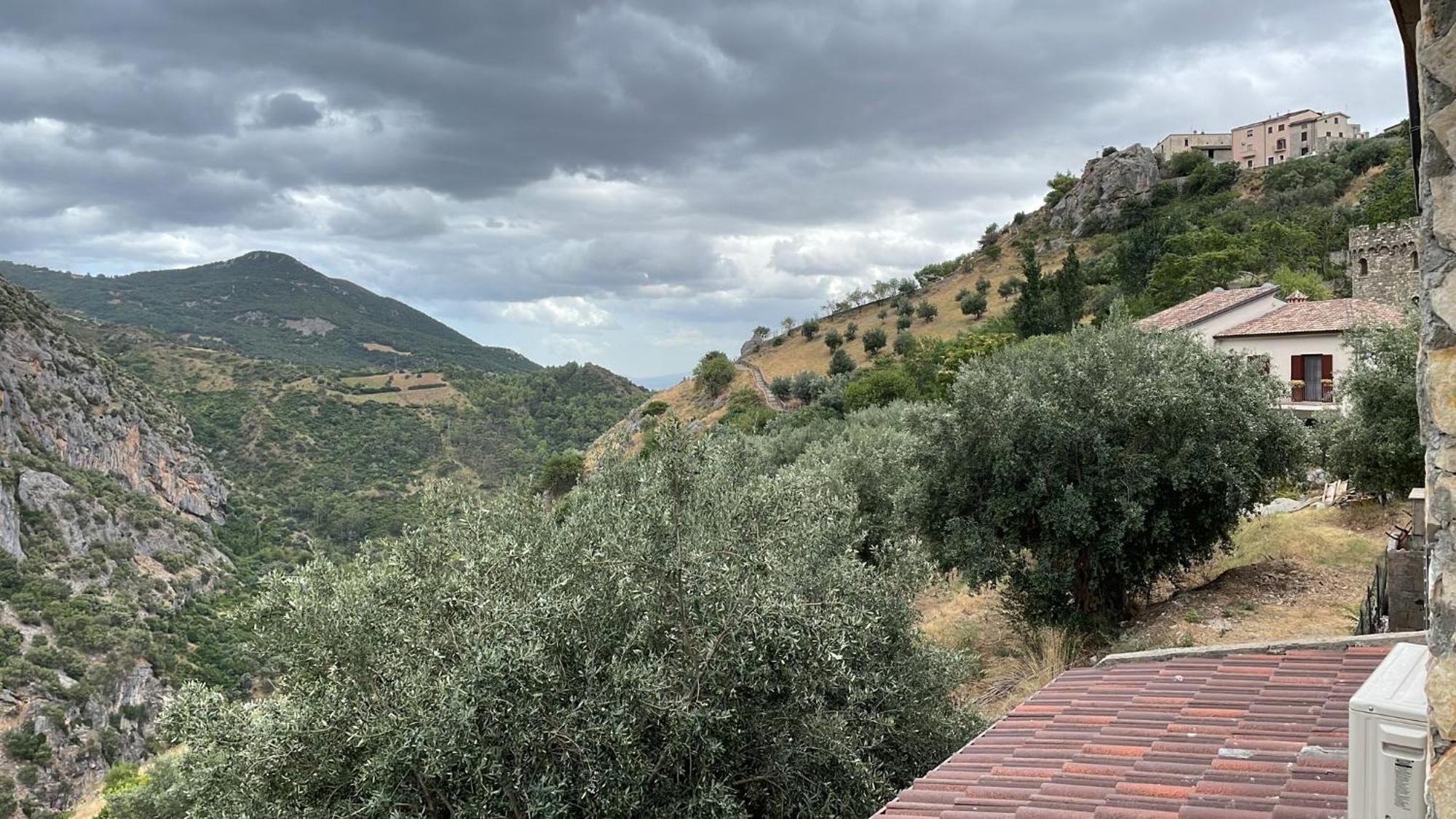L'Oasi Del Raganello Bed and Breakfast Civita Eksteriør billede