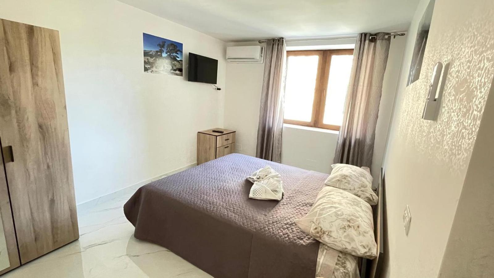 L'Oasi Del Raganello Bed and Breakfast Civita Eksteriør billede